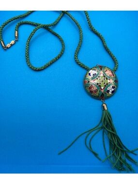 Green Cloisonné Necklace With Tassle